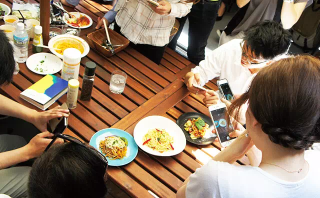 越後屋 高田馬場 Bスタジオ横のドライエリアにて-HIUインスタ部による撮影会