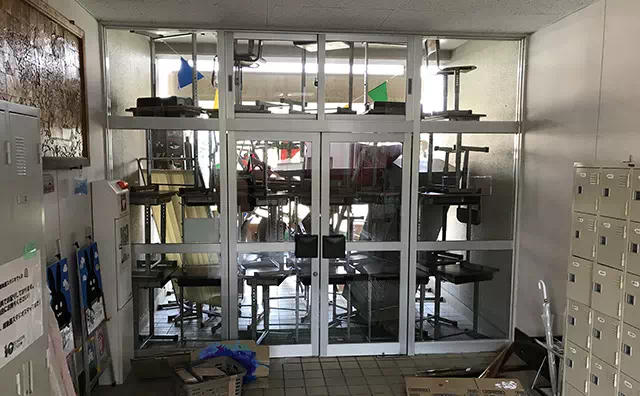 長南東小学校スタジオ セット建て込み