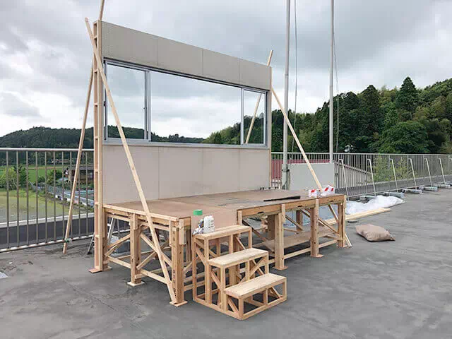 長南東小学校スタジオ 屋上